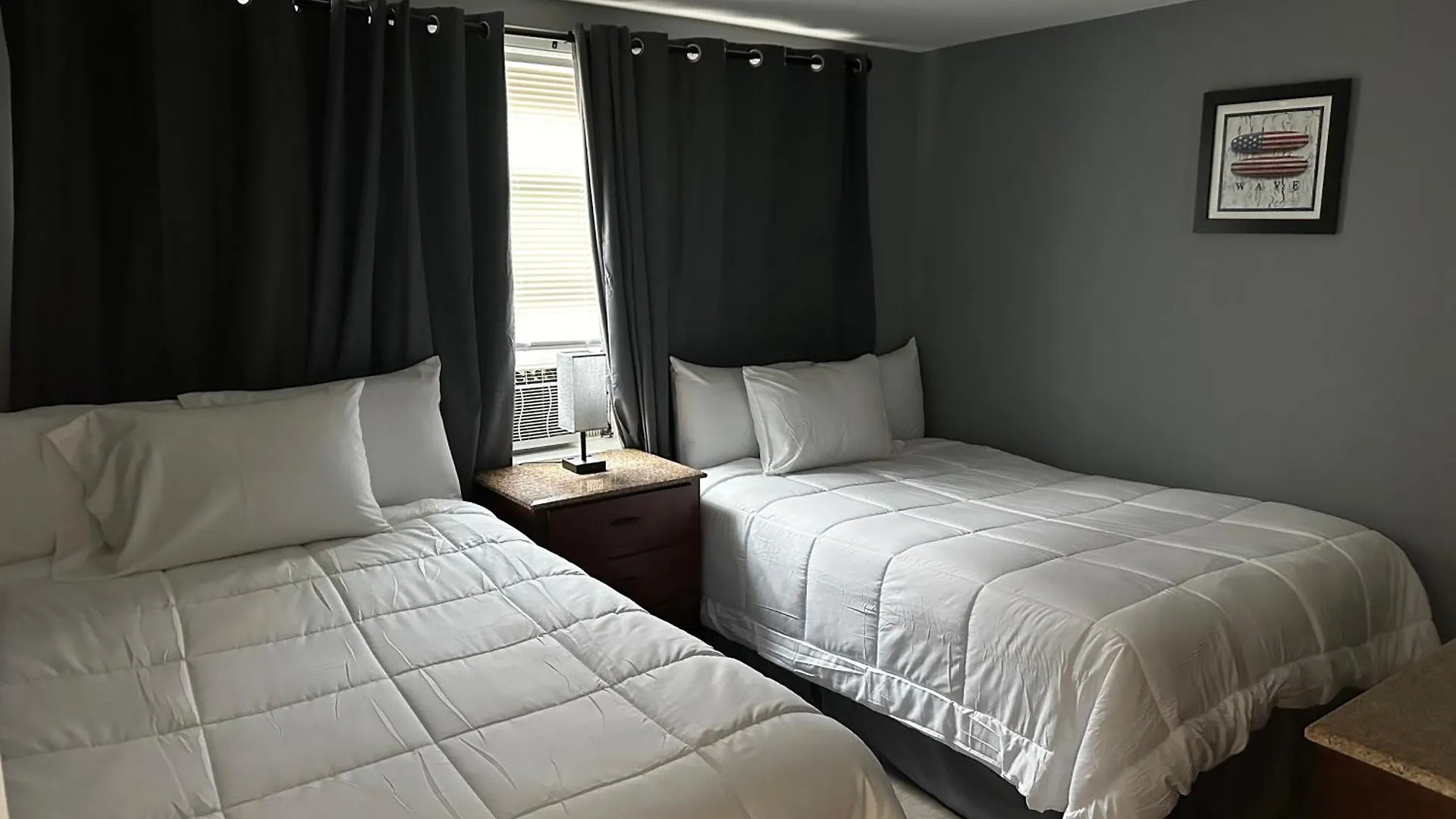 Atlantic Breeze Motel & Apartments Ocean City