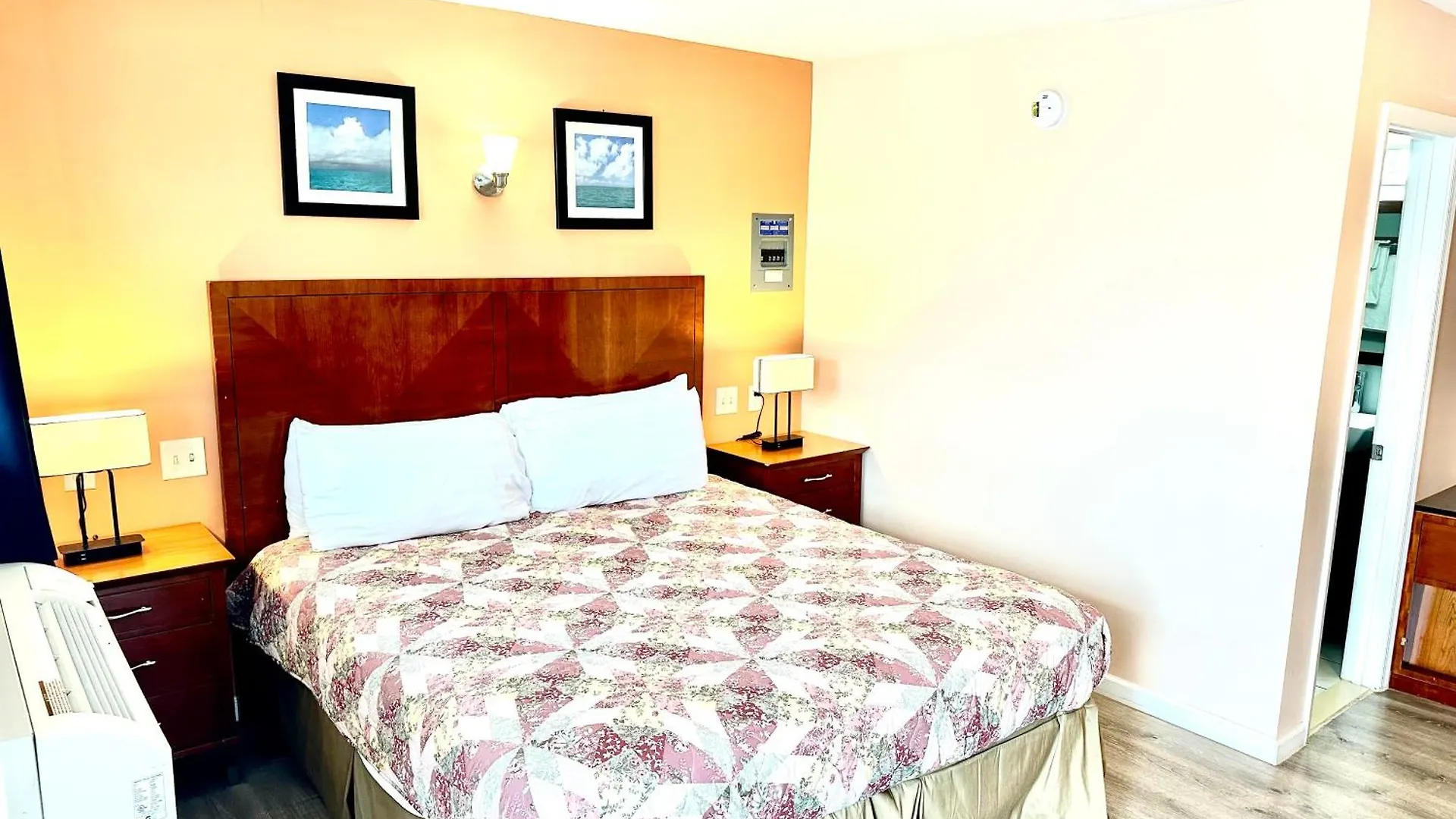 Atlantic Breeze Motel & Apartments Ocean City